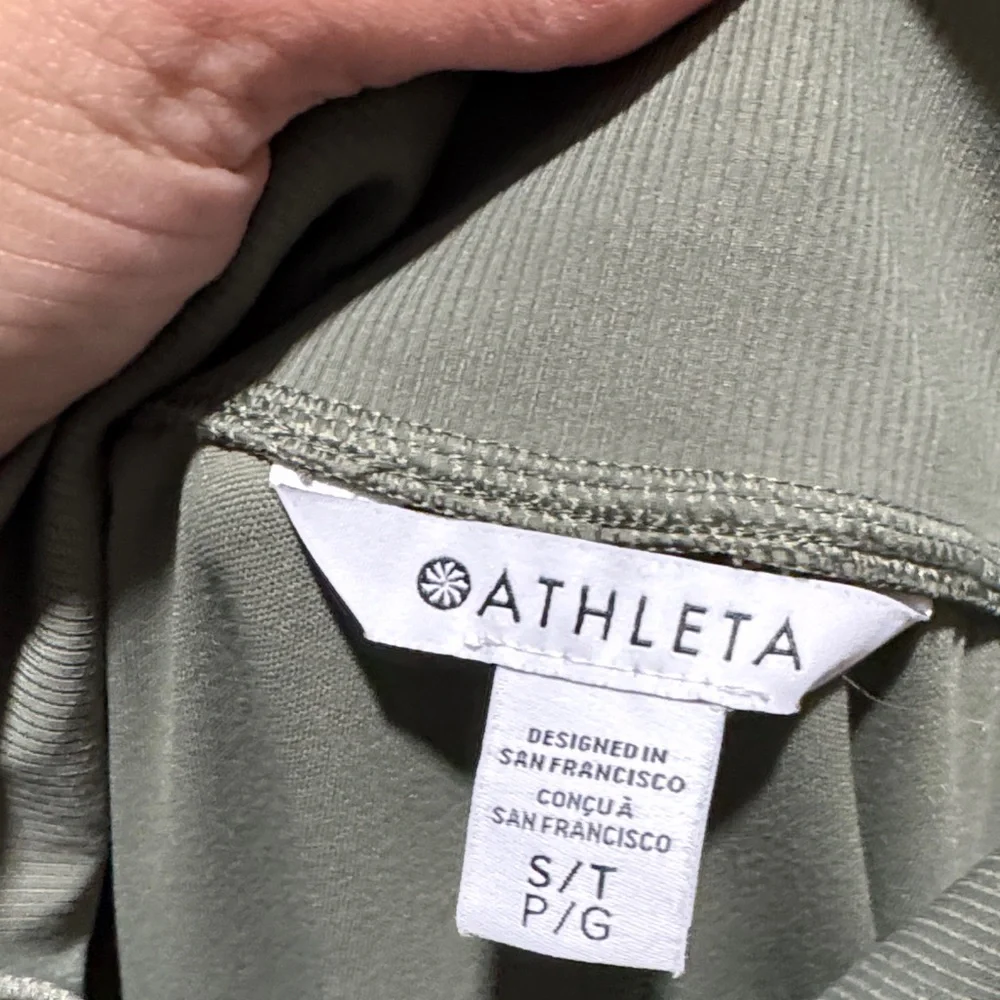 Athleta Olive Cargo Joggers - Picture 6 of 6